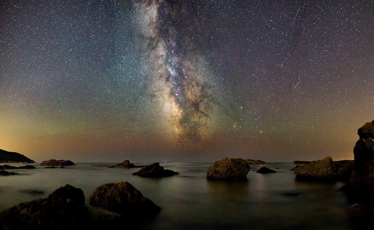 沒有星星的夜空，深度探索內(nèi)心世界與宇宙奧秘