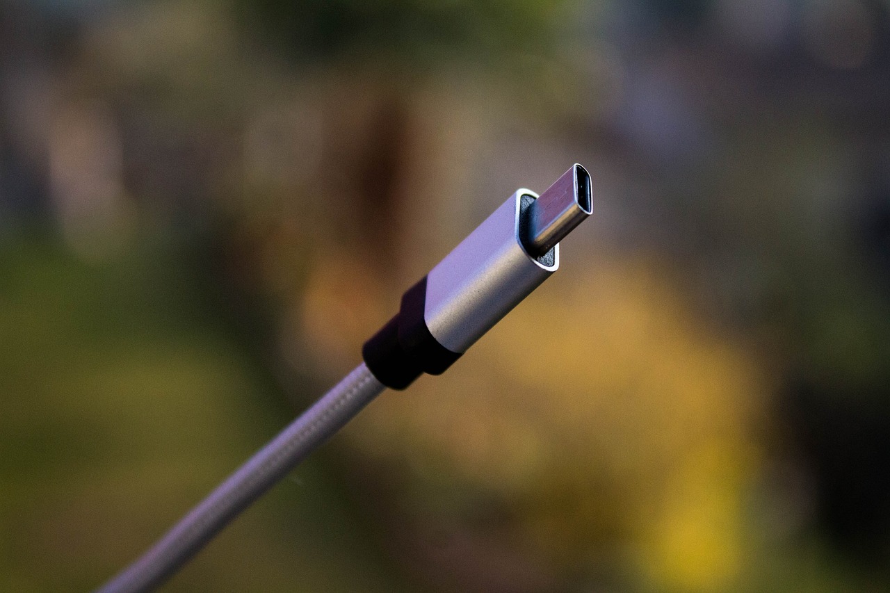 雷凌車(chē)型USB Type-C接口的應(yīng)用與優(yōu)勢(shì)解析