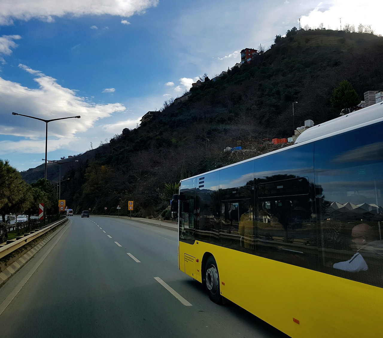 未通車公路的通行性，法規(guī)與實(shí)際情況探討